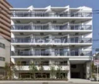 ルミーク本町ウェスト【3階】の外観