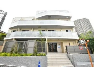 東京都新宿区河田町【マンション】の外観