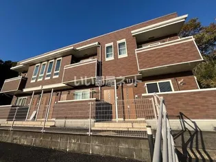 グレープ・ガーデン【2階】の外観