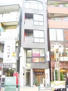 伊豆栄ビル【4階】の外観