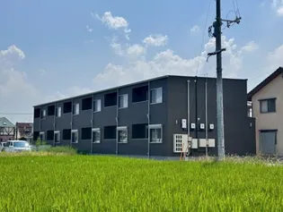 岡山県岡山市北区西花尻【アパート】の外観