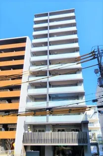 東京都新宿区舟町【マンション】の外観