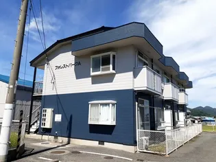 香川県高松市国分寺町柏原【アパート】の外観