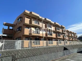 サンメイプル徳倉【3階】の外観