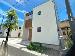 静岡県湖西市新居町新居【一戸建】の外観