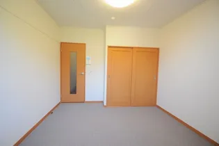 ちゅら【1階】の居間