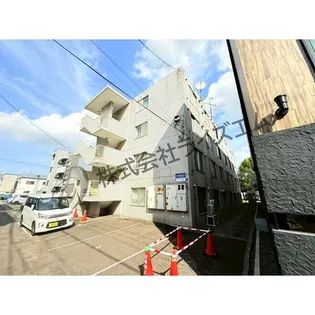 ビッグバーンズマンション菊水の画像