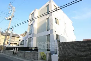 ヴィラ芦屋川【2階】の外観