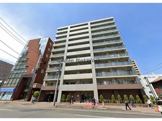 レジディア北三条【2階】の外観