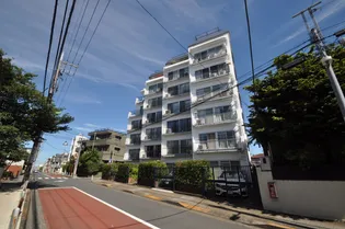 秀和自由ヶ丘レジデンス【5階】の外観