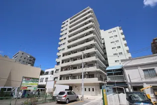 サンピア横須賀【7階】の外観