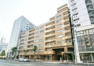 東京都港区南青山6【マンション】の外観