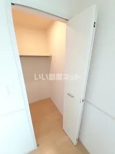 ユートピア ナミ ドゥ【2階】の内装