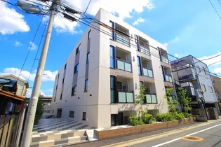 レオーネ成増駅前の外観