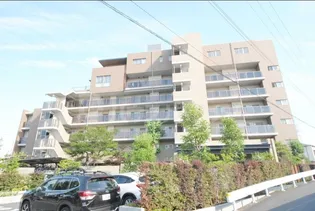 HIGASHIKOMATSUGAWA APARTMENTの画像