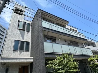 QUATRE FEUILLESの画像