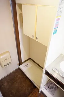 シャングリラ・K【1階】の玄関