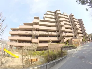 ダイアパレス宝塚月見山【6階】の外観