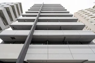 イアース西日暮里【6階】の外観