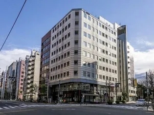 東京都新宿区新宿1【マンション】の外観