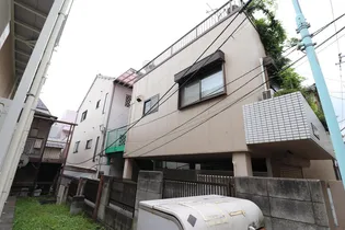 展雲荘【2階】の外観