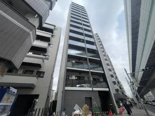 シーズンフラッツ滝野川【3階】の外観