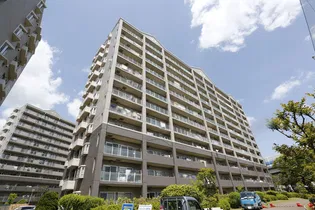 URベイシティ本牧南の外観