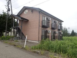 新潟県長岡市楡原【アパート】の外観