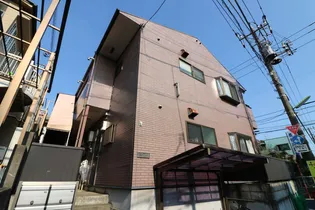 東京都世田谷区弦巻1【アパート】の外観