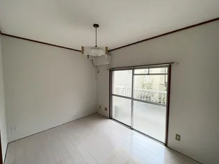 アドニス芝塚【1階】の内装