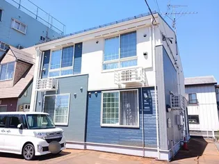 新潟県長岡市笹崎2【アパート】の外観