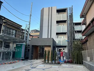 東京都足立区柳原2【マンション】の外観