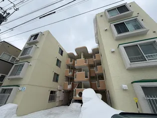 ウィスタリア元町【1階】の外観