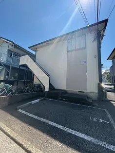 神奈川県横浜市金沢区平潟町【アパート】の外観