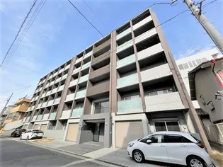 TRIーSTAGEの画像