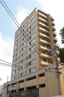 ヴェルニータワーの画像