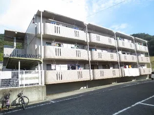 ハイランドマンション多田1・2号【3階】の外観