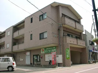 長崎県平戸市浦の町【マンション】の外観