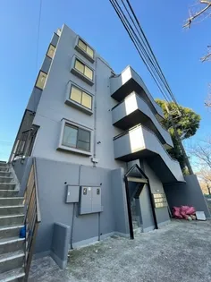 ロワール成瀬【2階】の外観