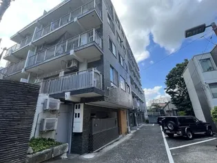 四谷グリーンマンション【4階】の外観