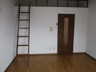 グランビュー武【3階】の居間