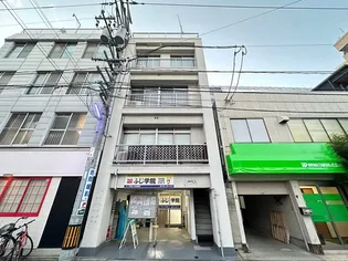 中川ビル【3階】の外観