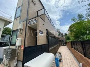 ルームズ中野A【1階】の外観