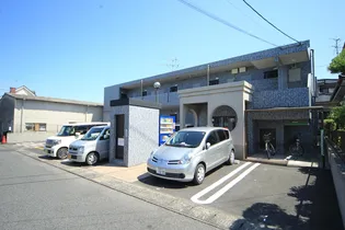 ルーミナスG棟【1階】の外観