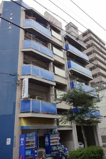 上本ビルの画像