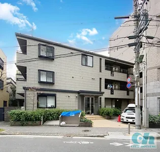 シャンフォート【2階】の外観