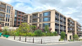 ヴェレーナシティ パレ・ド・マジェステ【3階】の外観