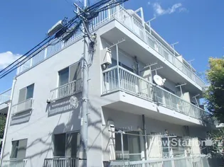 三秀マンションの画像