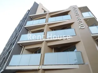 東京都世田谷区代田3【マンション】の外観