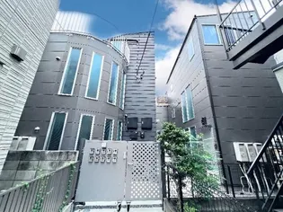 東京都中野区中央2【アパート】の外観